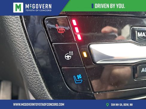 Used 2023 Ford Explorer Limited image 34