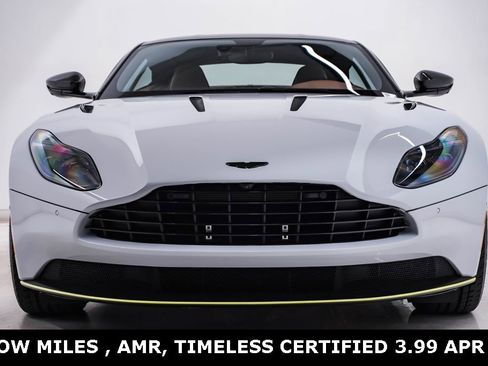 Used 2021 Aston Martin DB11 AMR image 5