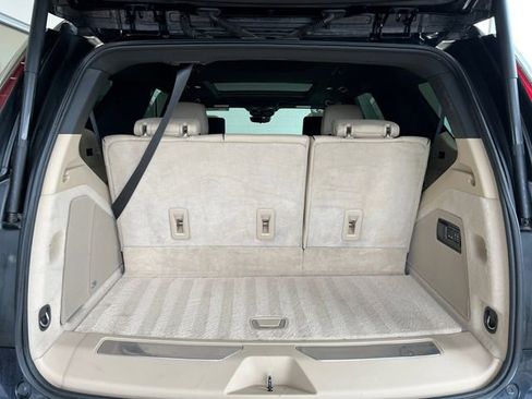 Used 2023 Cadillac Escalade Premium Luxury AWD/4WD image 14