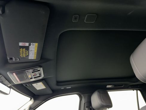 Used 2024 Toyota Sequoia Platinum image 15