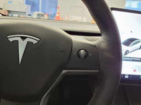 Used 2021 Tesla Model 3 Standard Range Plus image 28