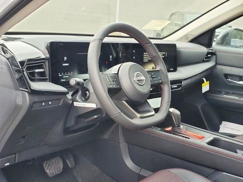 New 2026 Nissan Kicks SR w/ SR Premium Package image 10