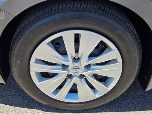 Used 2023 Nissan Sentra S FWD image 12