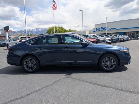 New 2026 Honda Accord EX-L image 2