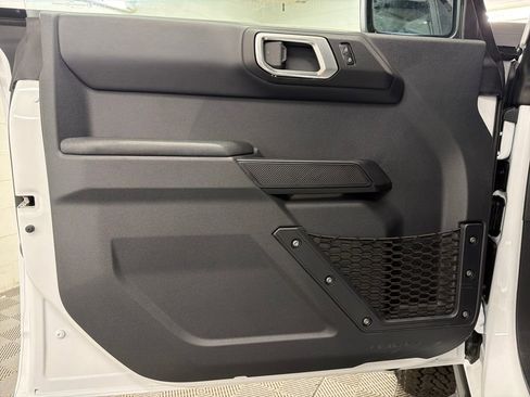 New 2026 Ford Bronco Badlands image 15