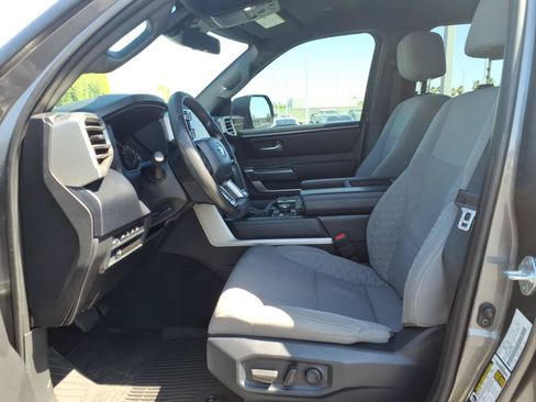 Used 2025 Toyota Tundra SR5 AWD/4WD image 15