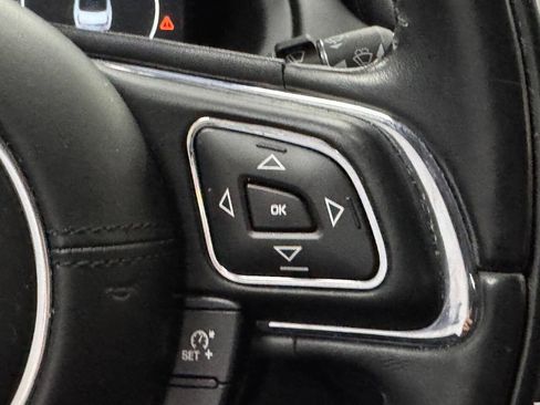 Used 2016 Jaguar XJ R-Sport image 29