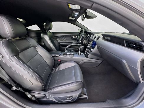 Used 2021 Ford Mustang GT Premium RWD image 32