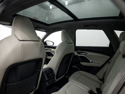 New 2025 Audi Q5 Prestige image 19