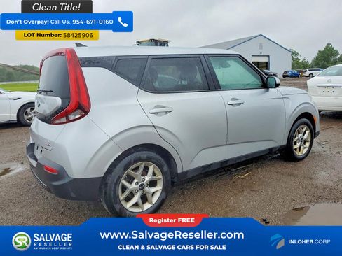 Used 2020 Kia Soul S FWD image 4