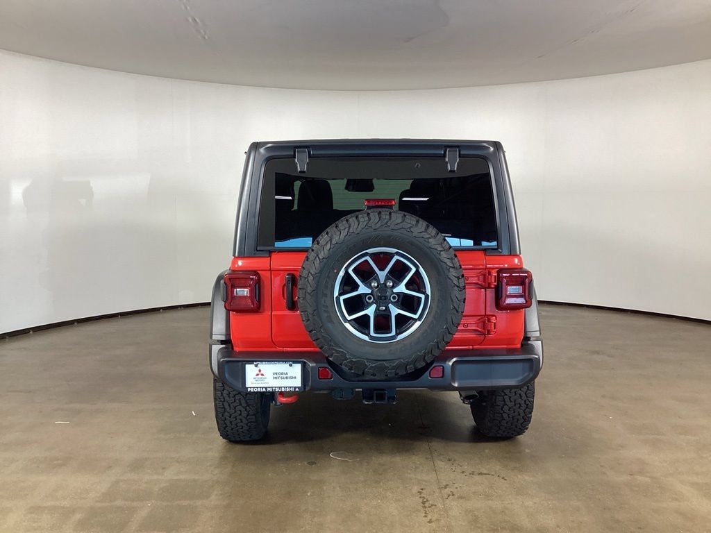 Used 2026 Jeep Wrangler Unlimited Rubicon AWD/4WD image 6