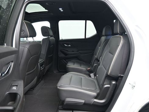Used 2023 Chevrolet Traverse Premier w/ Redline Edition AWD/4WD image 27
