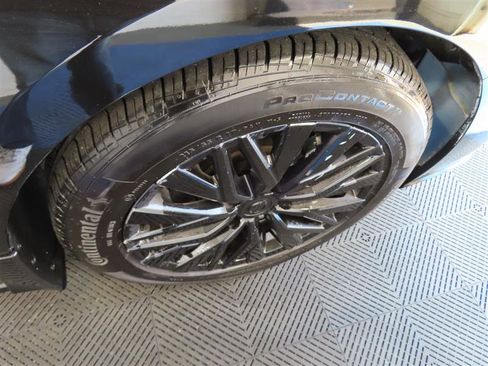 Used 2023 Nissan Altima 2.5 SV FWD image 9
