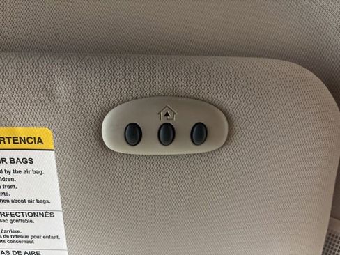 Used 2014 Lincoln MKX FWD w/ Equipment Group 101A image 25