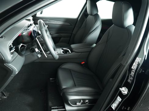 New 2025 Maserati Grecale Modena image 34