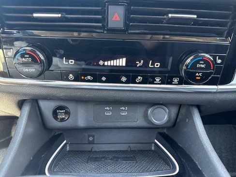 Certified 2024 Nissan Rogue SL AWD/4WD image 20