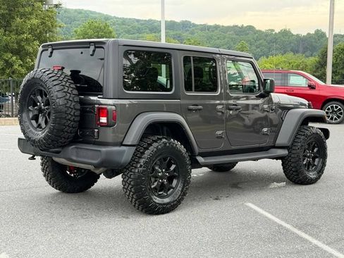 Used 2023 Jeep Wrangler Unlimited Sport AWD/4WD image 13