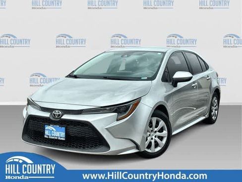 Used 2022 Toyota Corolla LE FWD image 1