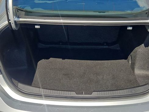 Used 2020 Chevrolet Malibu LS image 24