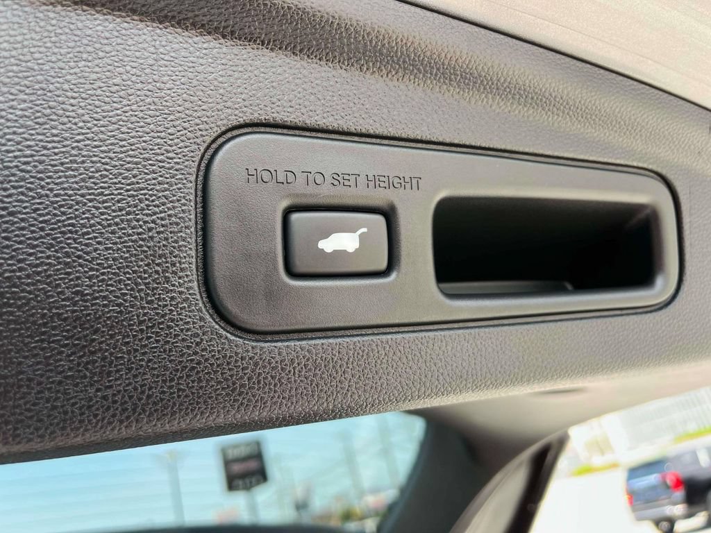 Used 2024 Acura MDX w/ Advance Package AWD/4WD image 19