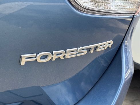 Certified 2023 Subaru Forester AWD/4WD image 2