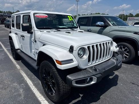 Used 2021 Jeep Wrangler Unlimited Sahara w/ Cold Weather Group AWD/4WD image 2