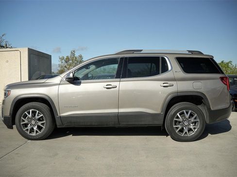 Used 2023 GMC Acadia SLT image 4