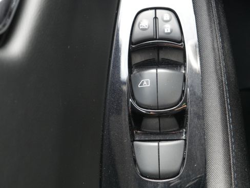 Used 2018 Nissan Leaf SV w/ SV Technology Package FWD image 27
