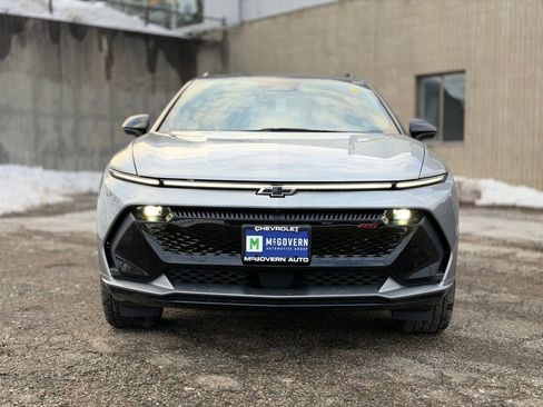 New 2026 Chevrolet Equinox EV RS image 9