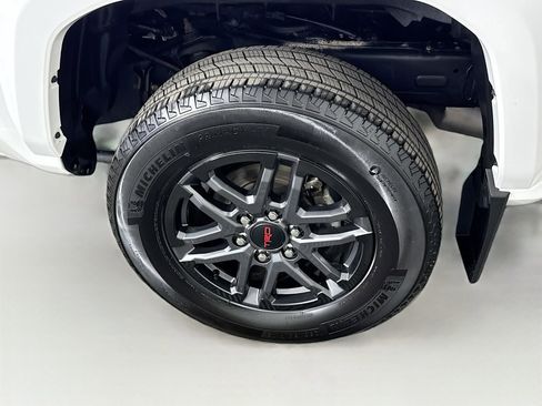 Certified 2024 Toyota Tacoma TRD Sport w/ TRD Sport Upgrade Package AWD/4WD image 22