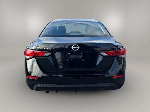 Used 2025 Nissan Sentra S image 8