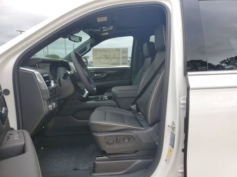 Used 2026 GMC Yukon Elevation w/ Elevation Premium Package RWD image 11