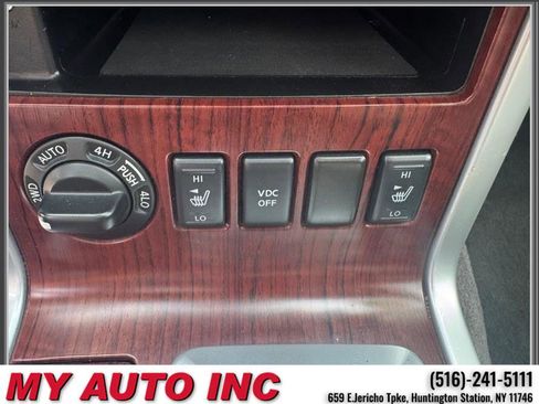 Used 2010 Nissan Pathfinder LE w/ Navigation Pkg image 20