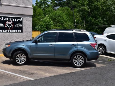 Used 2011 Subaru Forester 2.5X Premium w/ All-Weather Pkg AWD/4WD image 3