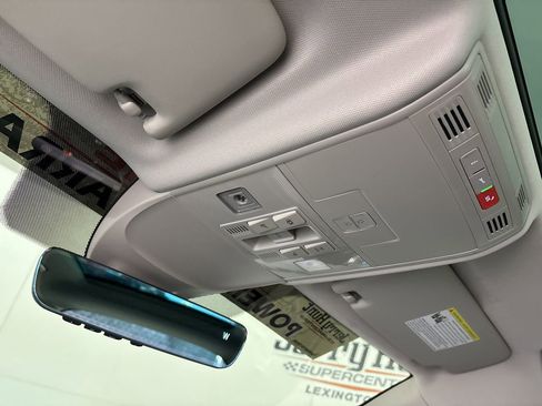 Used 2025 Volkswagen Taos SEL w/ Black Wheel Plus Package image 19