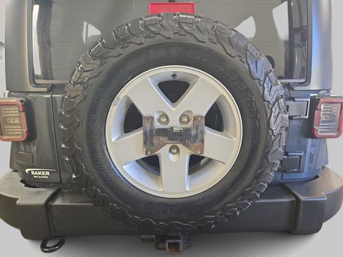 Used 2018 Jeep Wrangler Unlimited Sport S AWD/4WD image 38