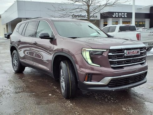 Certified 2025 GMC Acadia Elevation image 31