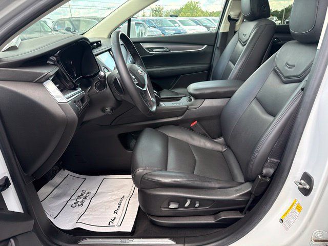 Certified 2018 Cadillac XT5 Luxury w/ Driver Awareness Package AWD/4WD image 15