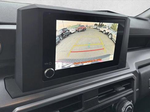 Certified 2025 Toyota 4Runner SR5 AWD/4WD image 14
