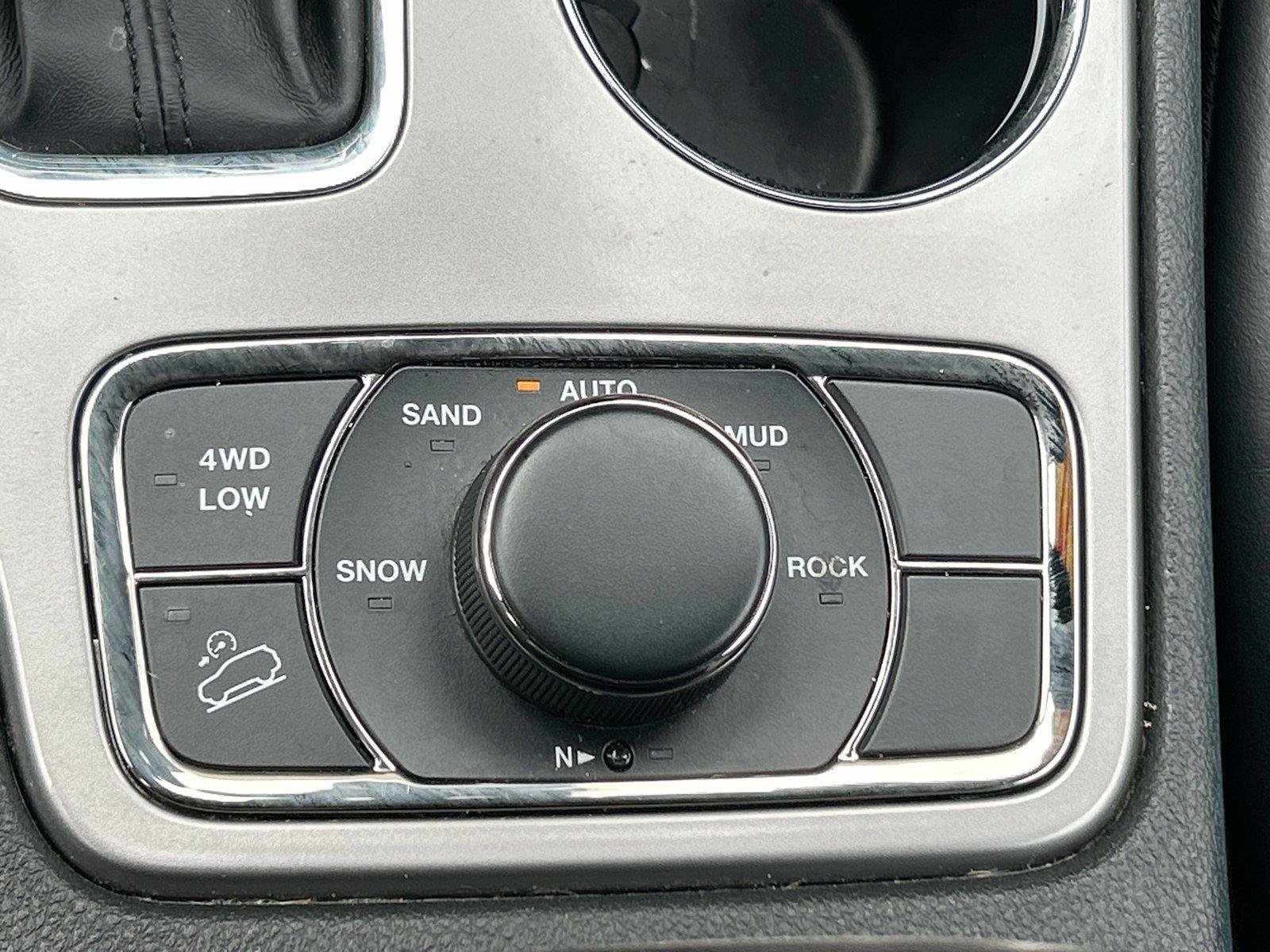 Used 2021 Jeep Grand Cherokee Limited w/ Quick Order Package 28K 80th AWD/4WD image 31