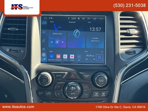 Used 2018 Jeep Grand Cherokee Trailhawk w/ Trailhawk Luxury Group image 16