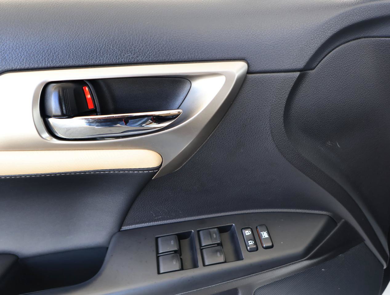 Used 2016 Lexus CT 200h w/ Seat Comfort Package FWD image 35
