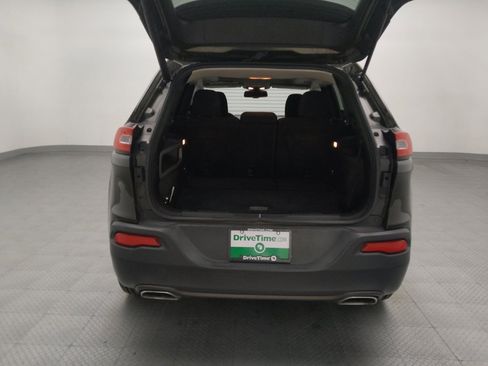 Used 2017 Jeep Cherokee 75th Anniversary image 29