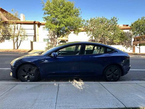 Used 2021 Tesla Model 3 Standard Range Plus RWD image 5