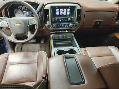 Used 2015 Chevrolet Silverado 1500 High Country image 31