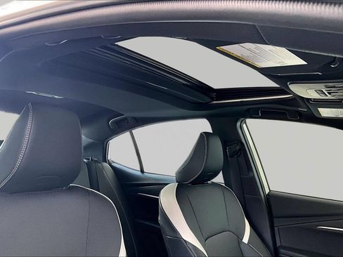 New 2026 Toyota Camry Hybrid FWD image 21