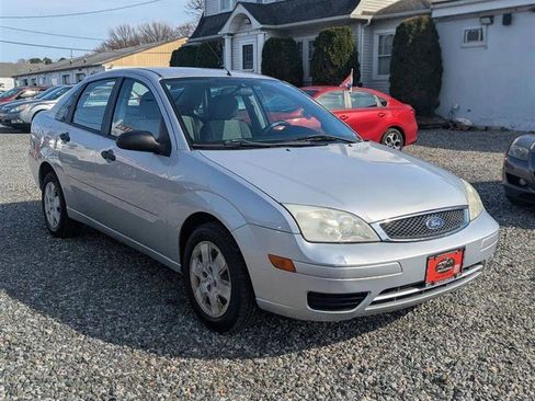 Used 2007 Ford Focus SE FWD image 1