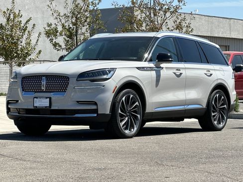 Certified 2023 Lincoln Aviator Reserve w/ Equipment Group 201A AWD/4WD image 7