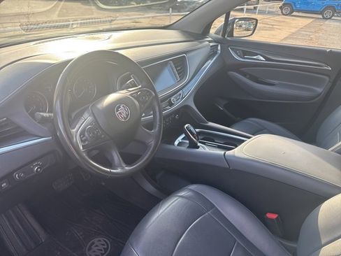 Used 2020 Buick Enclave Essence w/ Sport Touring Edition image 5