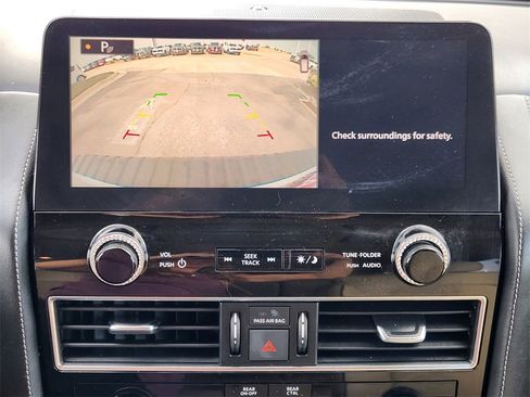 Used 2021 Nissan Armada SV w/ SV Appearance Package image 13